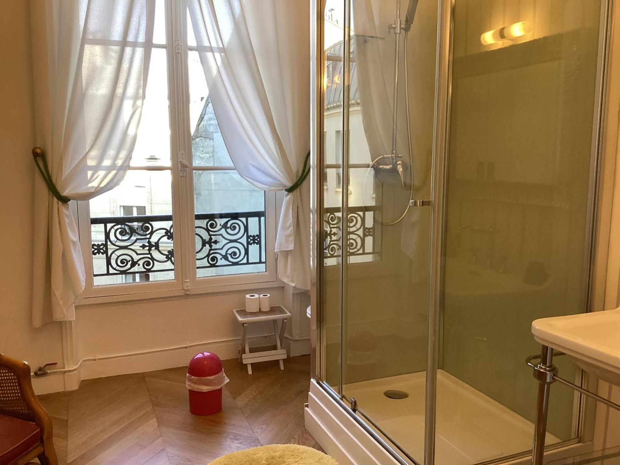Bed And Breakfast Paris Quartier Champs-Elysees Εξωτερικό φωτογραφία