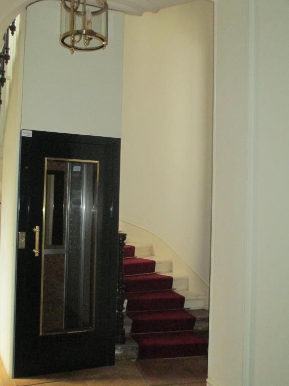 Bed And Breakfast Paris Quartier Champs-Elysees Εξωτερικό φωτογραφία